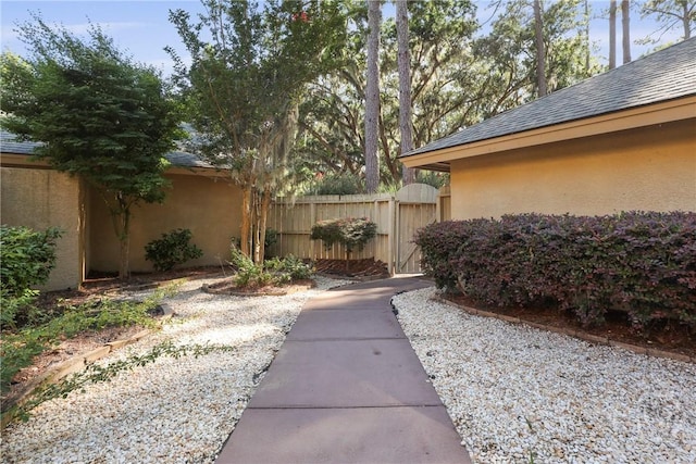 4 Tapestry Ln, Savannah, GA 31411 - view of yard