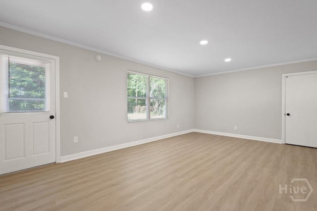 13 Hughes Ave, Savannah, GA 31406 - empty room featuring crown molding, light wood finished floors, and recessed lighting