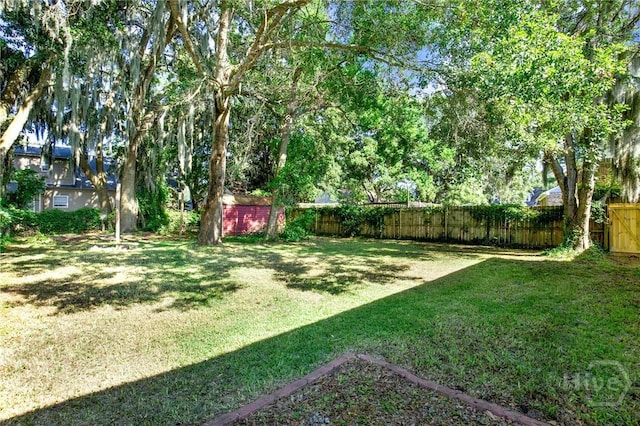 106 Dry Dock Ct, Savannah, GA 31410 - fenced backyard featuring a shed