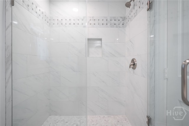 1 Hobcaw Ln, Savannah, GA 31411 - bathroom with a stall shower
