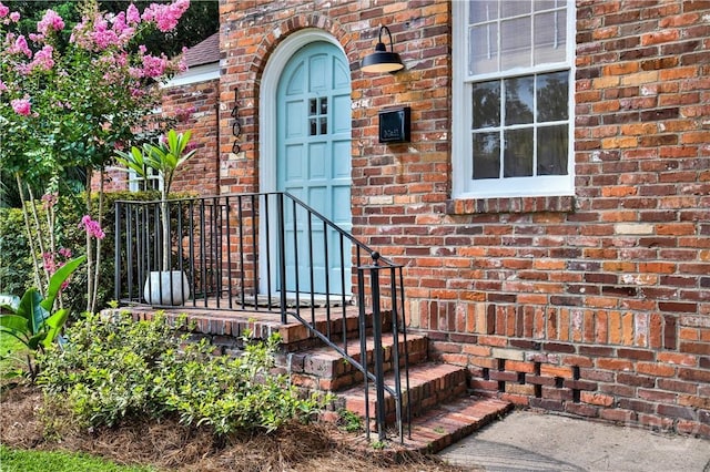 1406 E 50th St, Savannah, GA 31404 - entrance to property featuring brick siding