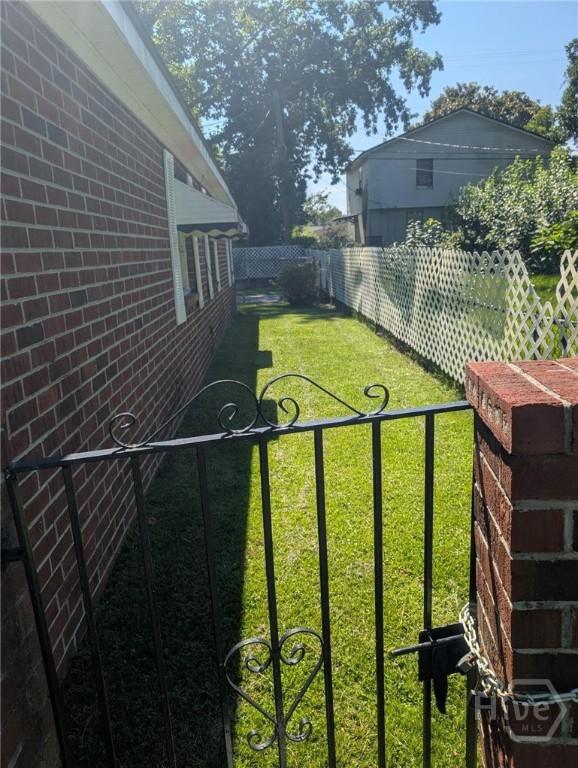 910 Carroll St, Savannah, GA 31415 - photo 18