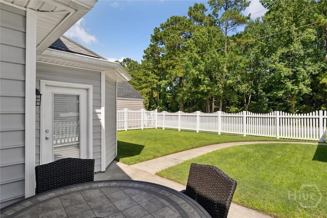 25 Savannah Ln, Richmond Hill, GA 31324 - view of fenced yard