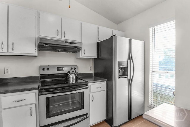 104 Shoals Dr Unit L8, Savannah, GA 31410 - kitchen with stainless steel appliances, under cabinet range hood, lofted ceiling, dark countertops, and white cabinetry