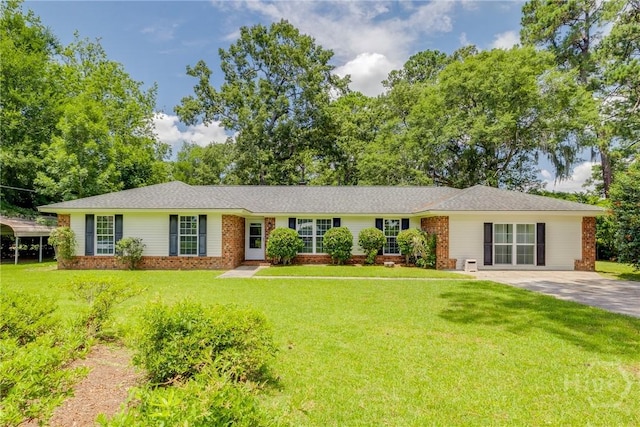 322 Suncrest Blvd, Savannah, GA 31410 - ranch-style home featuring brick siding and a front lawn