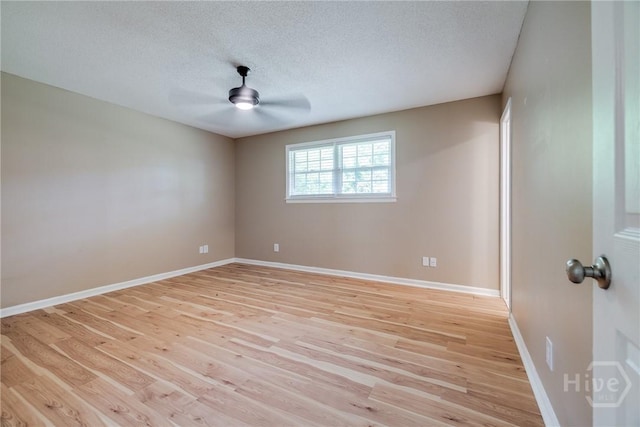322 Suncrest Blvd, Savannah, GA 31410 - spare room featuring light wood finished floors, a textured ceiling, and a ceiling fan