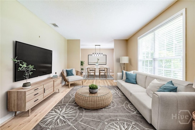 322 Suncrest Blvd, Savannah, GA 31410 - living room with light wood-style floors