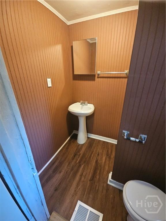 638 E 37th St, Savannah, GA 31401 - photo 5