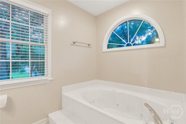 123 Companion Way, Savannah, GA 31419 - bathroom featuring a tub with jets