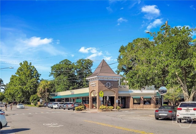 202 Columbus Dr, Savannah, GA 31405 - view of building exterior