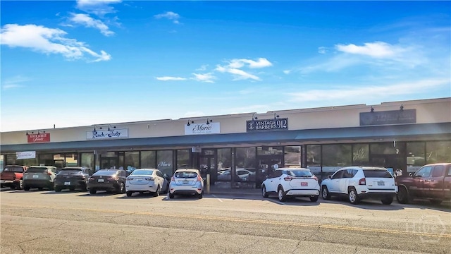 202 Columbus Dr, Savannah, GA 31405 - view of commercial location featuring uncovered parking