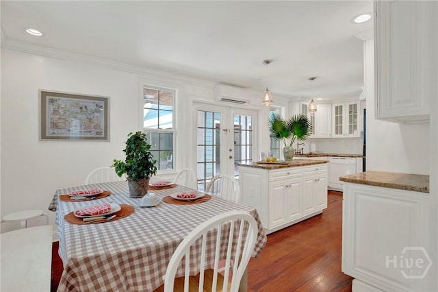 635 E Victory Dr, Savannah, GA 31405 - photo 9