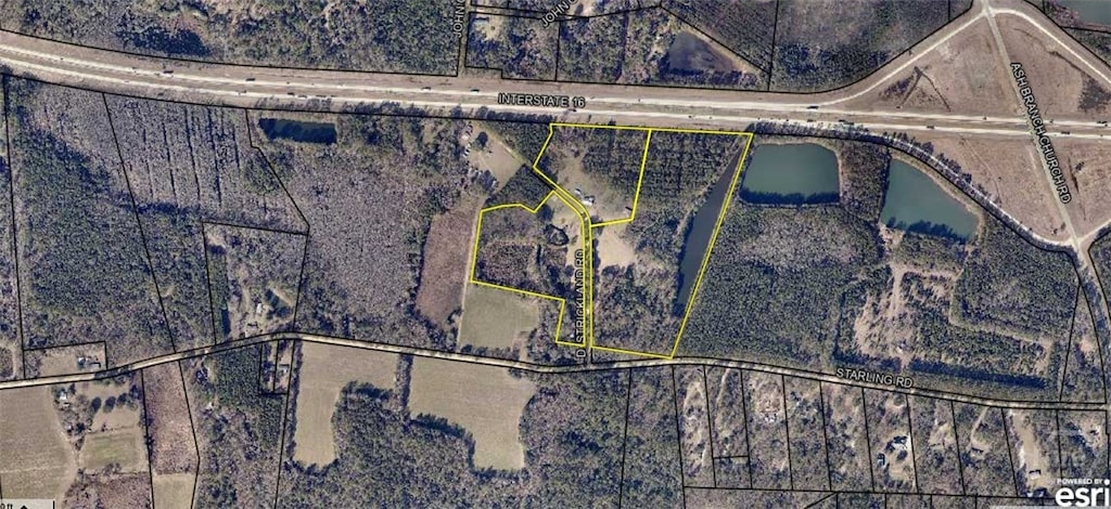 232D Strickland Rd, Pembroke, GA 31321