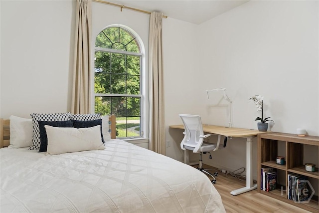 4 Jackson Ct, Savannah, GA 31405 - bedroom featuring wood finished floors