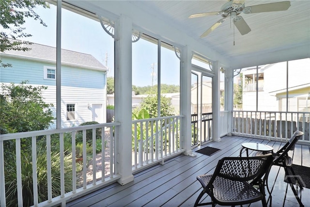 536 E Harris St, Savannah, GA 31401 - sunroom / solarium featuring ceiling fan