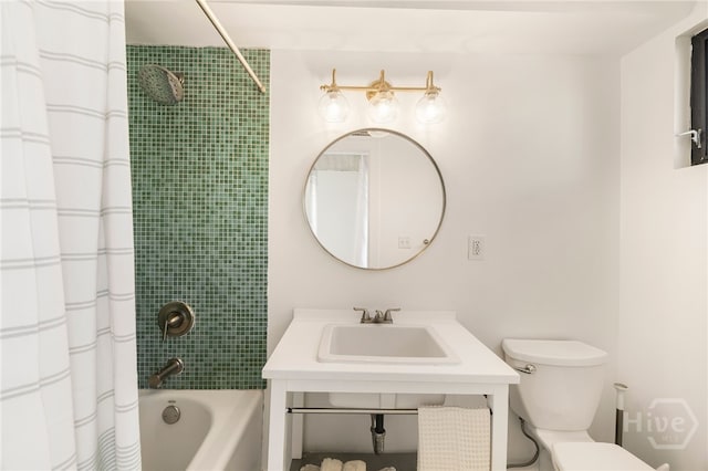 2406 De Soto Ave Unit B, Savannah, GA 31401 - full bath with a sink and shower / bath combo