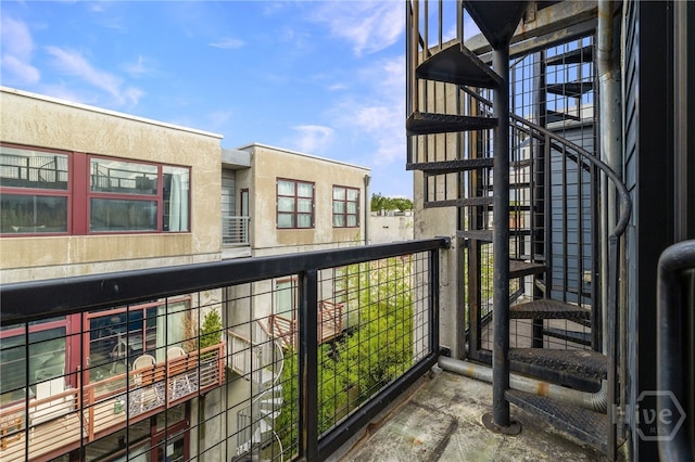 2406 De Soto Ave Unit B, Savannah, GA 31401 - balcony with stairs