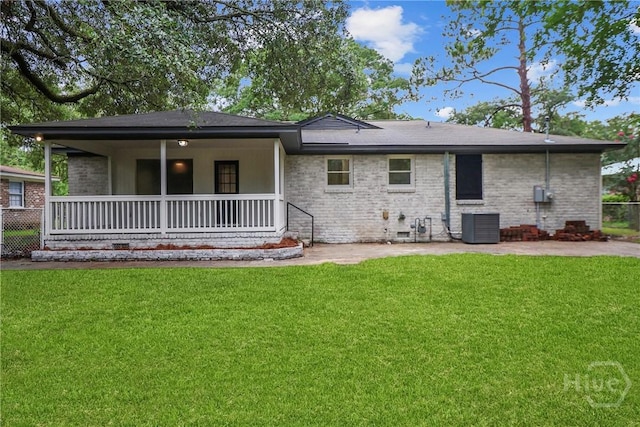 114 Paradise Dr, Savannah, GA 31406 - back of house featuring a porch and brick siding