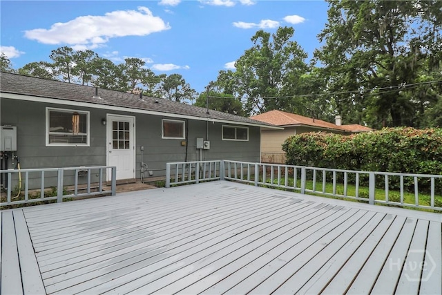 5012 Spartan Dr, Savannah, GA 31404 - view of wooden deck