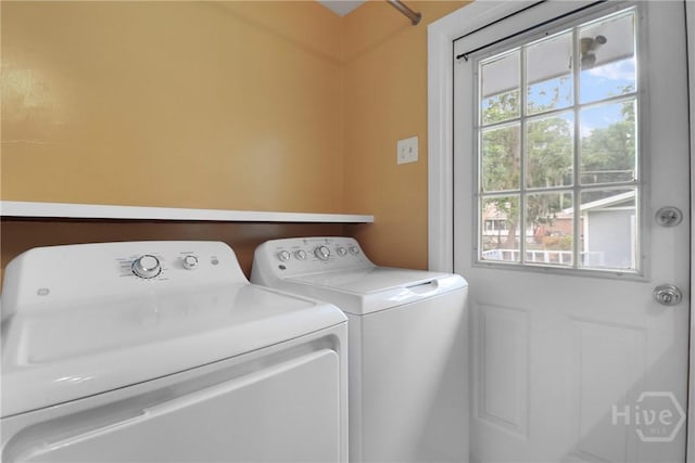 5012 Spartan Dr, Savannah, GA 31404 - laundry room with washing machine and dryer