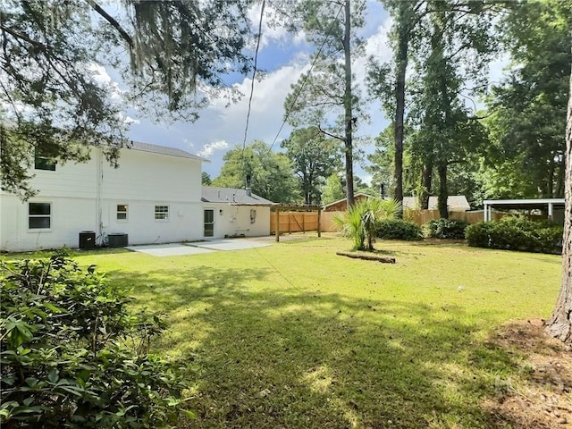 13004 Canterbury Rd, Savannah, GA 31419 - fenced backyard featuring a patio