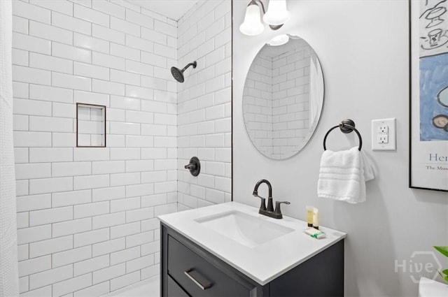 4611 Cumberland Dr, Savannah, GA 31405 - bathroom with vanity and tiled shower