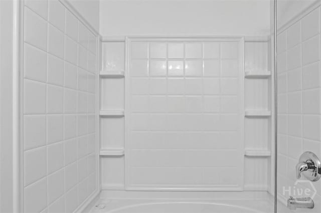 93 Lake Shore Blvd, Port Wentworth, GA 31407 - full bath featuring shower / bathtub combination