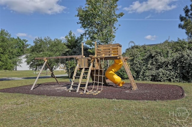93 Lake Shore Blvd, Port Wentworth, GA 31407 - community jungle gym featuring a yard