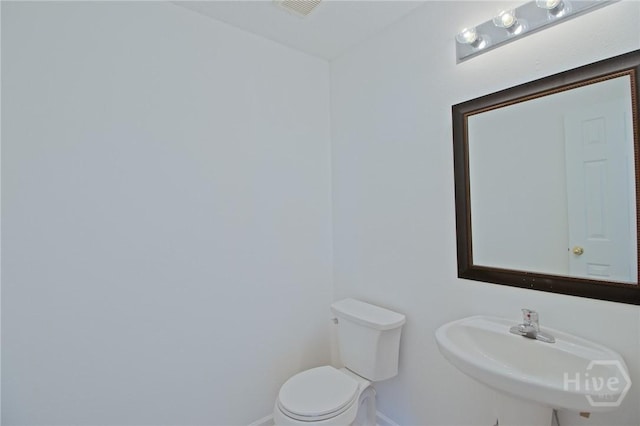 291 Blacberry Ln, Port Wentworth, GA 31407 - half bath with baseboards and toilet