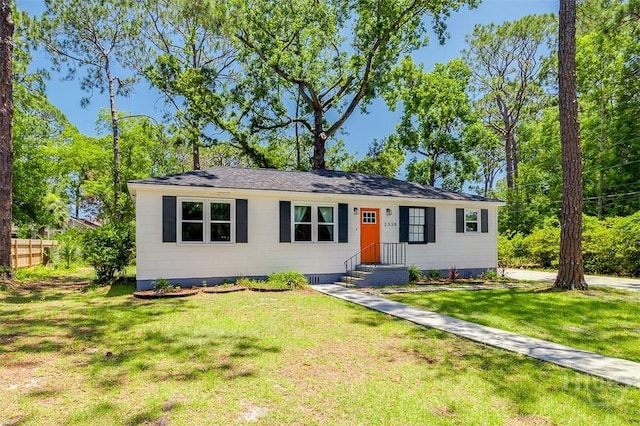 2338 Lorraine Dr, Savannah, GA 31404 - view of front of home featuring a front lawn