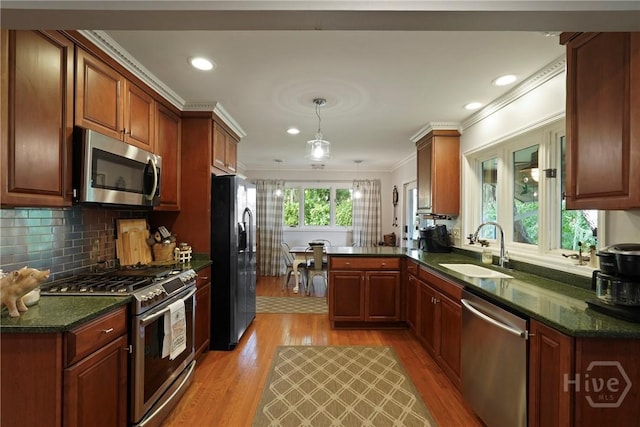 419 Walthour Rd, Savannah, GA 31410 - photo 12