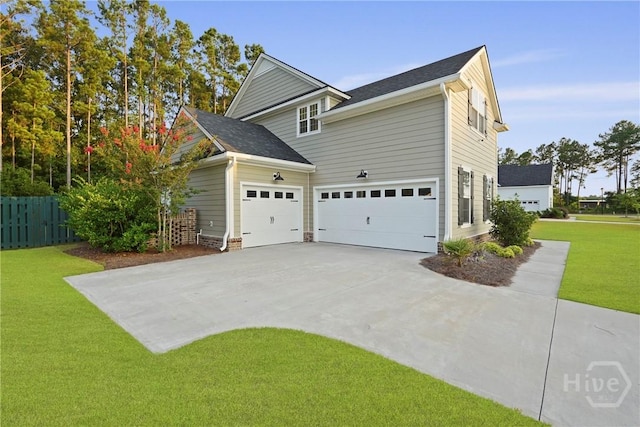 95 Simcoe Lake Dr, Richmond Hill, GA 31324 - view of side of home with concrete driveway