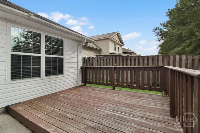 175 Salt Landing Cir, Savannah, GA 31405 - view of wooden terrace