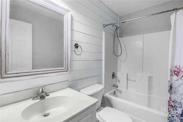 175 Salt Landing Cir, Savannah, GA 31405 - full bathroom with shower / tub combo with curtain, vanity, and wooden walls