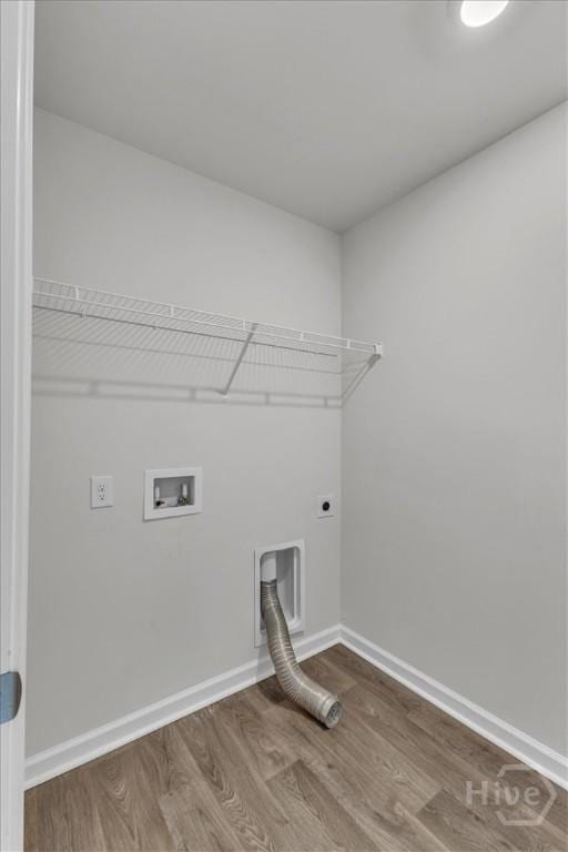 338 Wedge Cir, Richmond Hill, GA 31324 - laundry room featuring hookup for an electric dryer, wood finished floors, and washer hookup
