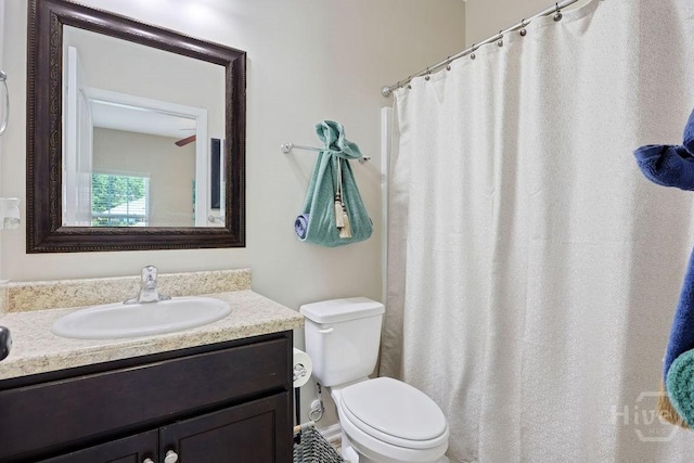 208 Chippingwood Cir, Pooler, GA 31322 - full bath with vanity and a shower with shower curtain