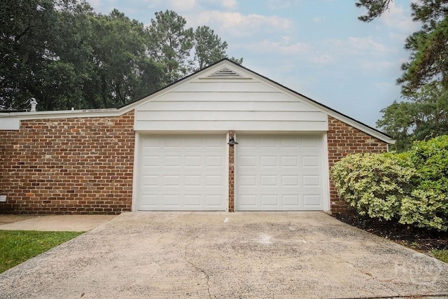 12902 Canterbury Rd, Savannah, GA 31419 - garage with concrete driveway