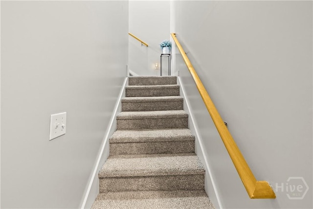 11 Rialto Ct, Pooler, GA 31322 - stairs with baseboards