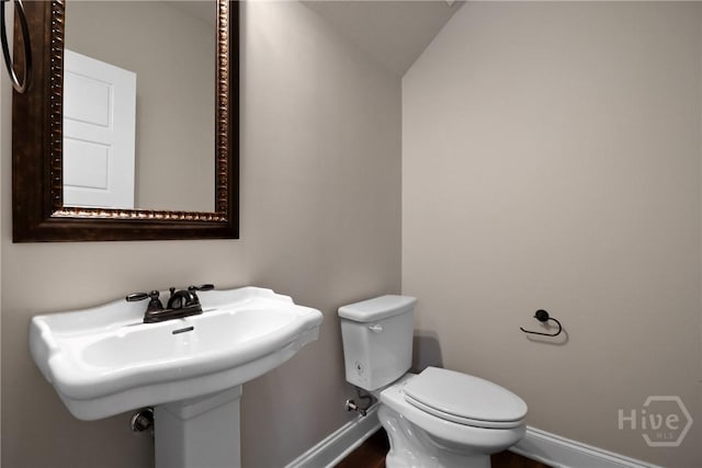 302 Morgan Pines Dr, Pooler, GA 31322 - half bathroom with baseboards and vaulted ceiling