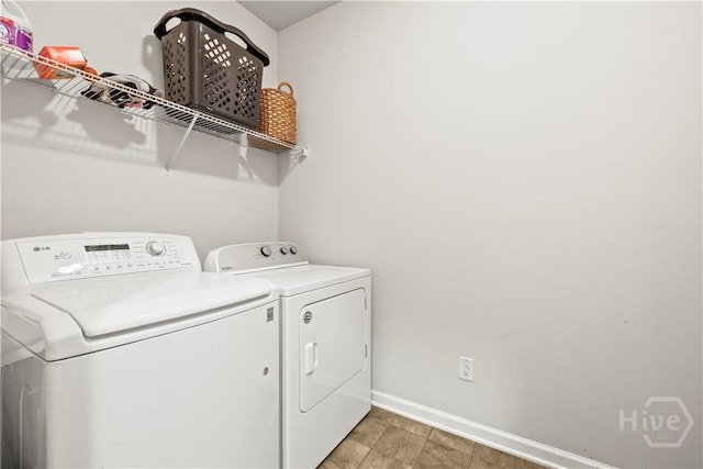 130 Whirlwind Way, Guyton, GA 31312 - laundry room with washing machine and clothes dryer and baseboards