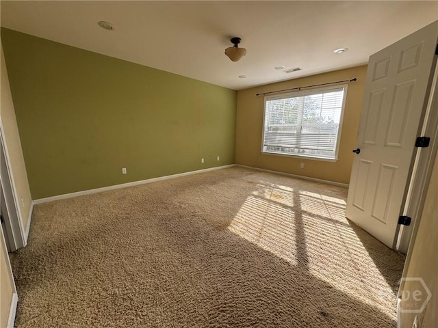 8 Fairgreen St, Savannah, GA 31407 - carpeted empty room with baseboards