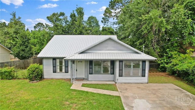 1352 Forest Lake Dr, Hinesville, GA 31313 - photo 1