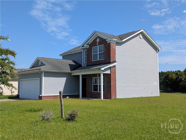 10 Evergreen Oak Dr, Richmond Hill, GA 31324 - traditional-style house with an attached garage, a front lawn, and driveway