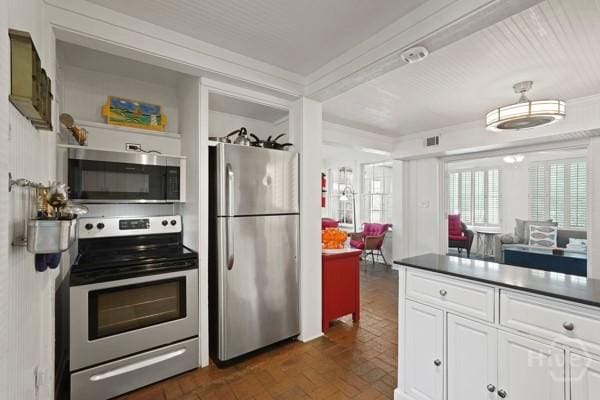 105 Lovell Ave, Tybee Island, GA 31328 - photo 15