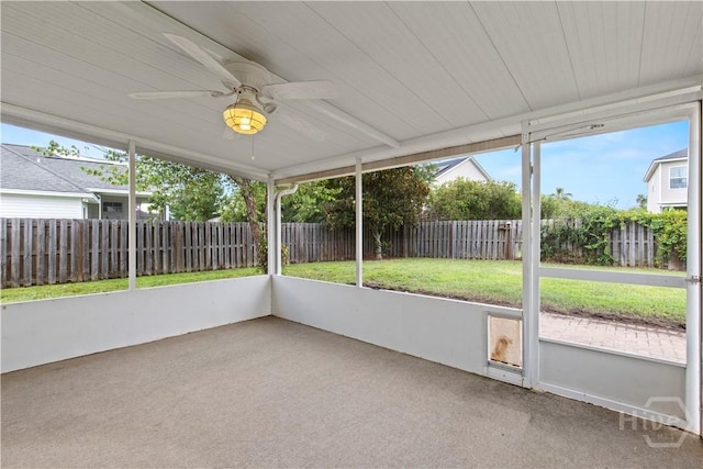 41 Patriot Dr, Richmond Hill, GA 31324 - unfurnished sunroom featuring a ceiling fan