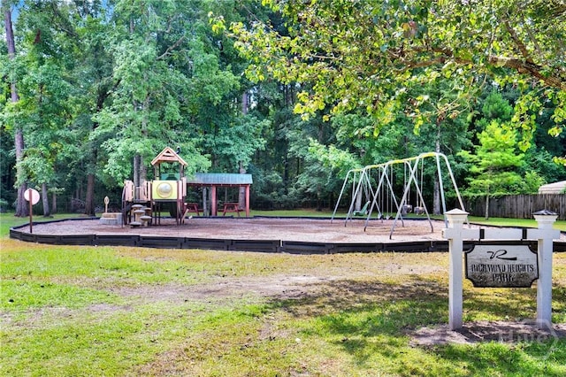 716 Greenwich Dr, Richmond Hill, GA 31324 - view of community play area