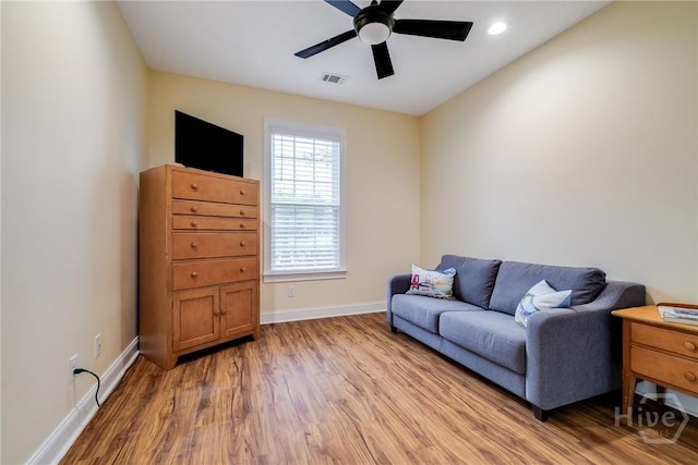 523 Goodman Dr, Midway, GA 31320 - living area featuring light wood-style flooring, ceiling fan, and recessed lighting