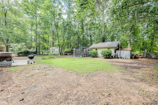 206 Pinecrest Pl, Pooler, GA 31322 - view of yard with a shed