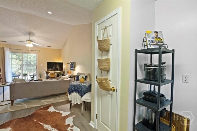 310 Tibet Ave Unit 70, Savannah, GA 31406 - photo 11