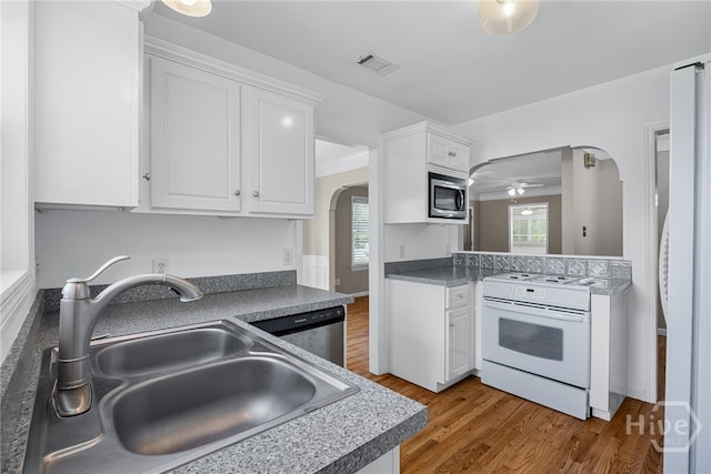 131 Columbus Dr, Savannah, GA 31405 - photo 13